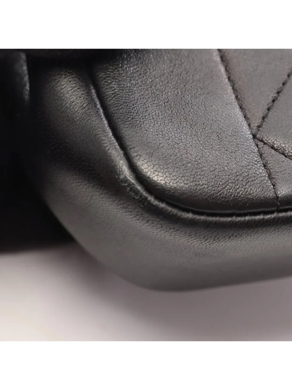 Chanel Shoulder Bag Chic with Me Quilted Black Lambskin Small Chain